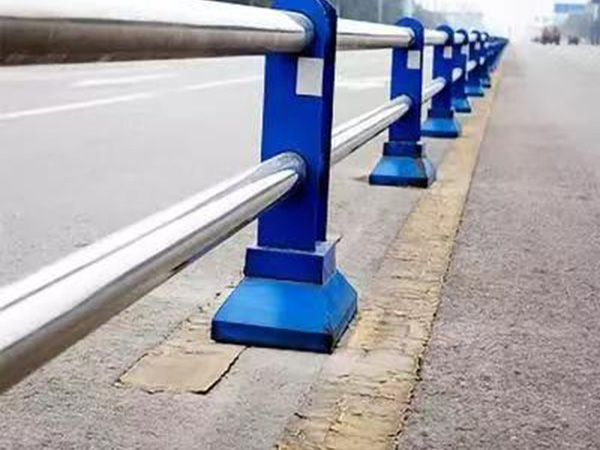 機(jī)非隔離護(hù)欄